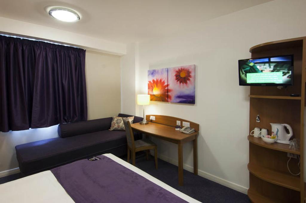 Premier Inn Kendal Central מראה חיצוני תמונה