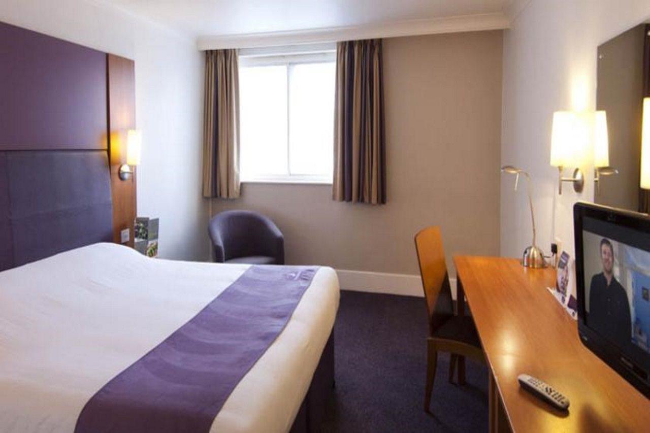 Premier Inn Kendal Central מראה חיצוני תמונה