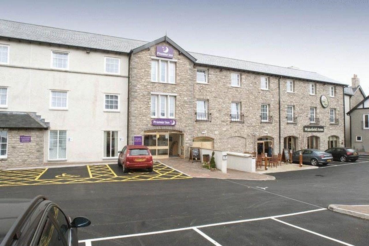 Premier Inn Kendal Central מראה חיצוני תמונה