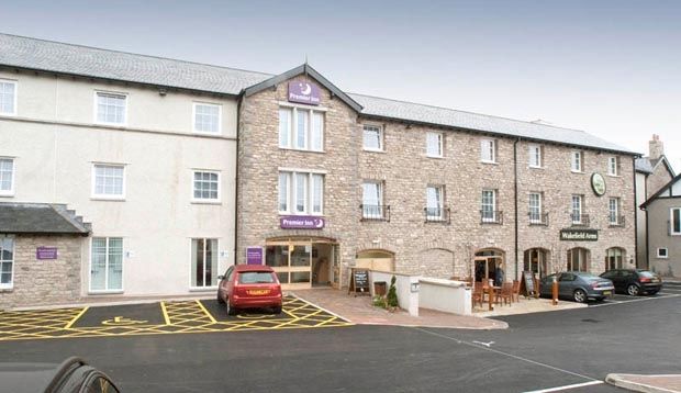 Premier Inn Kendal Central מראה חיצוני תמונה